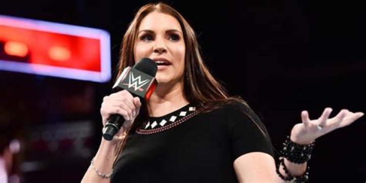 10 D&D Roles For Female WWE Superstars