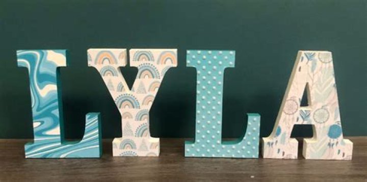 10cm Handpainted Freestanding Wooden Letters Sweet New