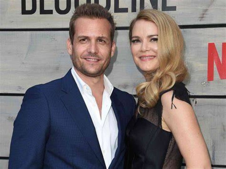 [最新] gabriel macht and his wife in suits 125020Gabriel macht family in