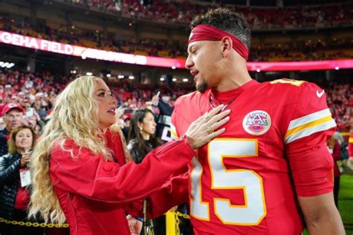 $40,000,000 Patrick Mahomes Springs a Special Surprise to Make a Wish Real:
“Thanks for Stopping By, Jesua..”
