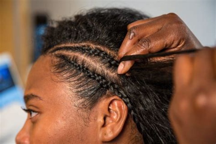 A Deep Dive Into African Braiders: The Art And Craft Of Hair Braiding