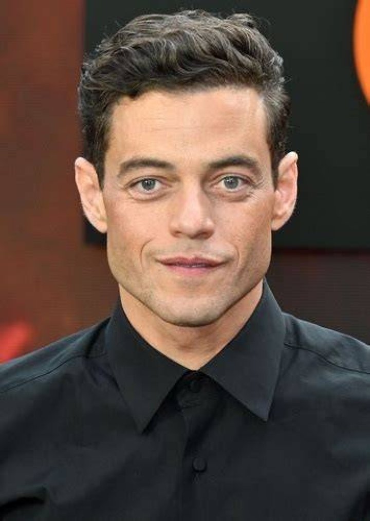 Actors (18+) who should play love interests of other actors