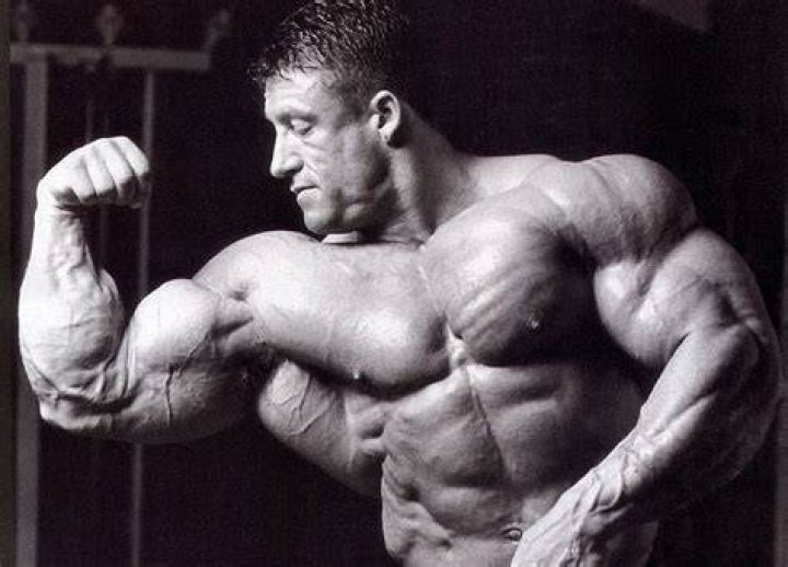 Admitting to Taking Growth Hormone, OG Mass Monster Dorian Yates Busts the
Actual Reason Behind Bodybuilders’ Weird-Looking “Bloated Waistlines”
