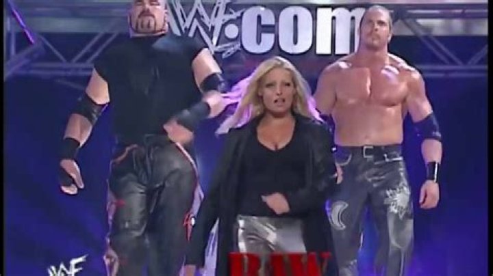 Albert, Test & Trish Stratus vs. Jeff Hardy, Lita & Matt Hardy (Fully Loaded, 7/23/2000)