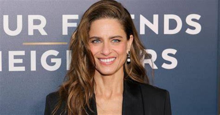 Amanda Peet as Kai Mitchell in The Descendents 