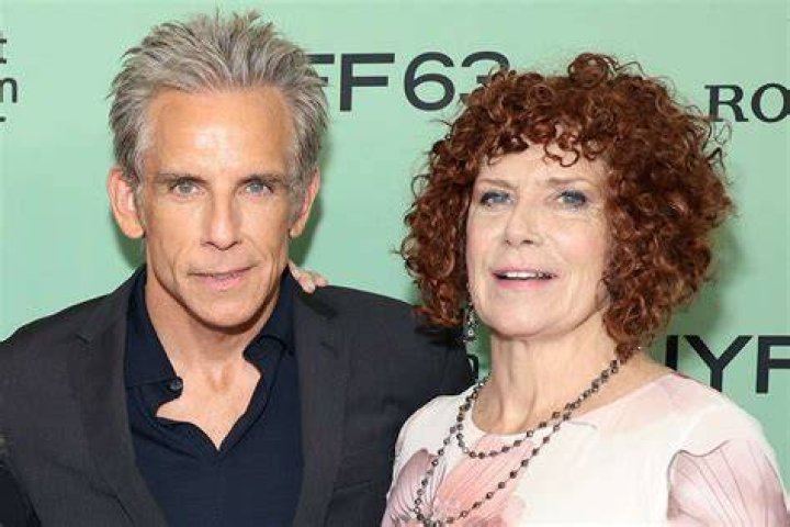 Amy Stiller