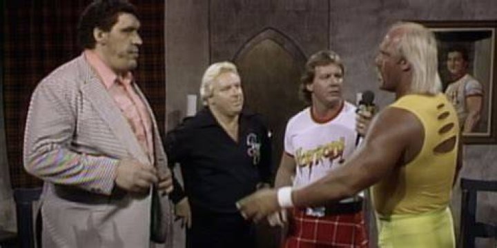 Andre The Giant turns on Hulk Hogan on Piper's Pit