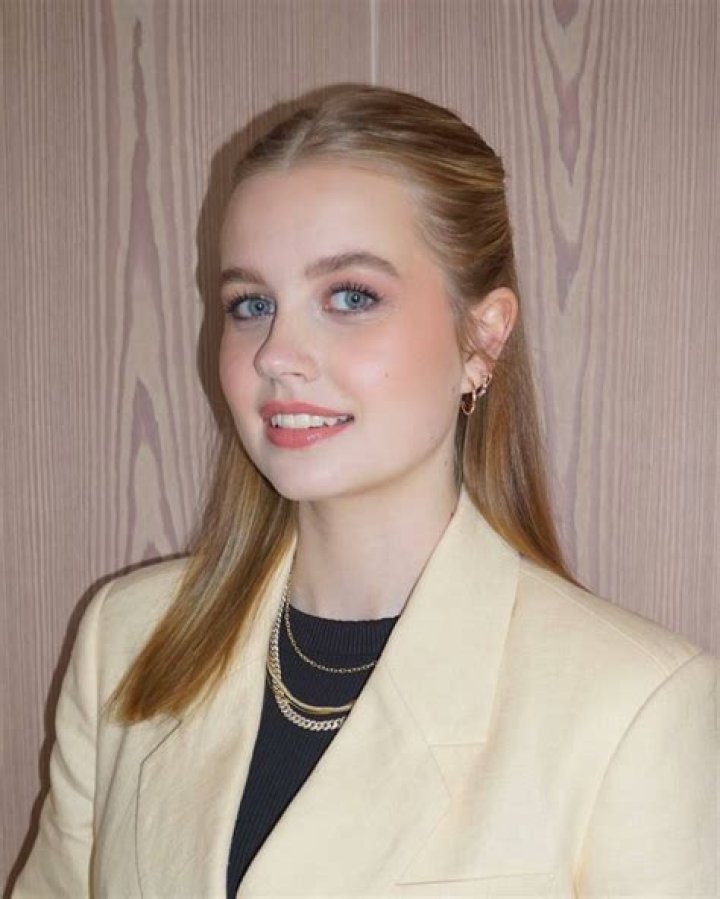 Angourie Rice as Esme Frost in Kid Omega: The Most Interesting Man In The World