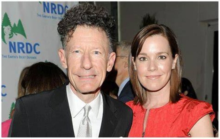 April Kimble twin, birthdate, height, bio, who is Lyle Lovett married