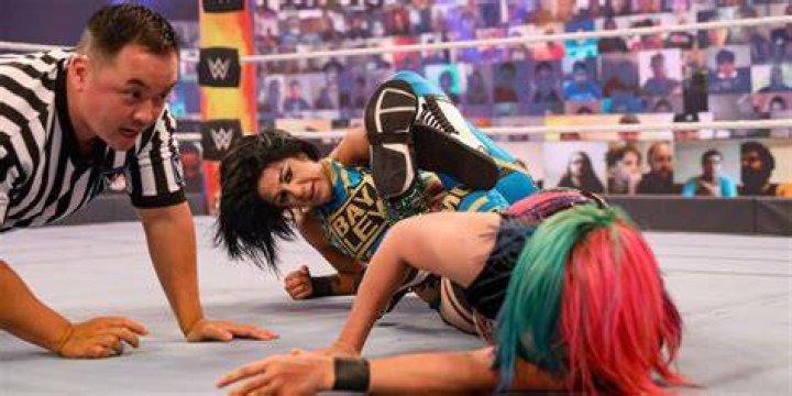 Asuka vs Bayley
