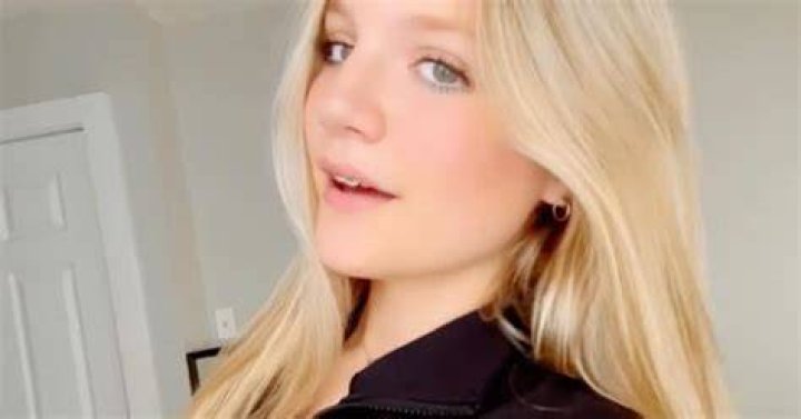 Aubreigh Wyatt And Molly The Bond
