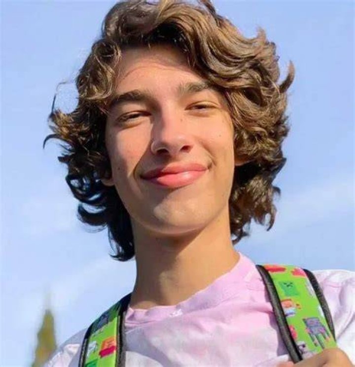 Baylen Levine: The Rising Star In Social Media And Entertainment