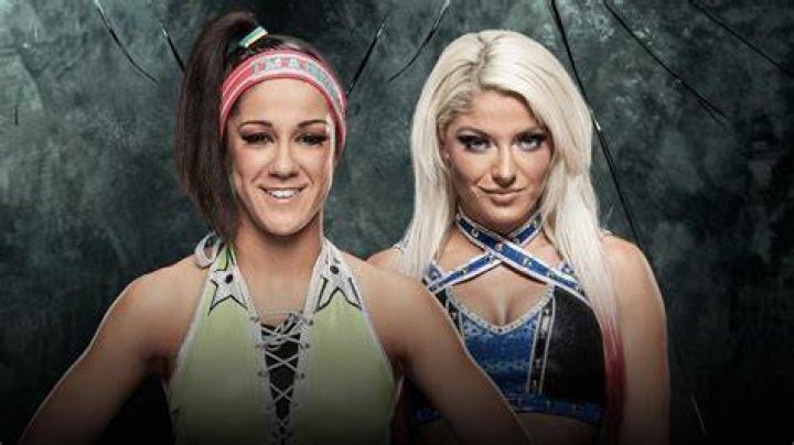 Bayley v Alexa Bliss Payback 2017 Cropped