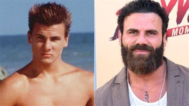 Baywatch boy Jeremy Jackson shows off ripped abs on romantic break with