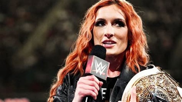 Becky Lynch cutting a promo Cropped
