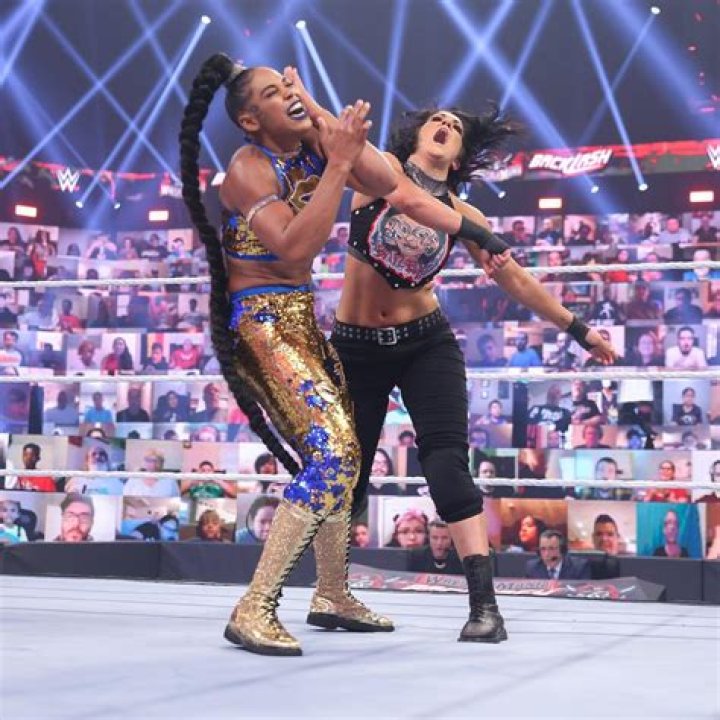 Bianca Belair vs. Bayley at Hell In A Cell