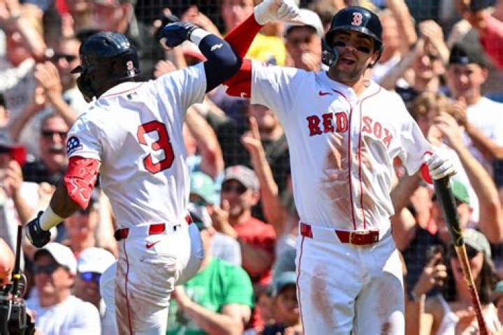 Bizarre Story on Boston Red Sox Icon Chugging 107 Beers in a Single Day Baffles
MLB Fans Years Later