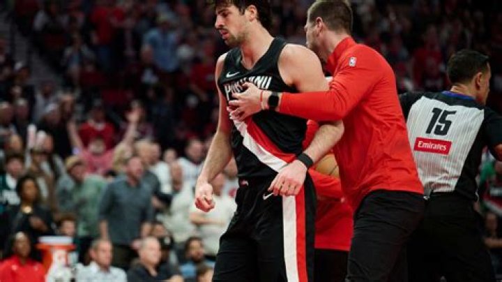 Blazers Were Not the Only Ones Damian Lillard Left Behind Sports