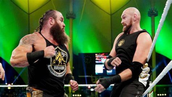 Braun Strowman vs Tyson Fury