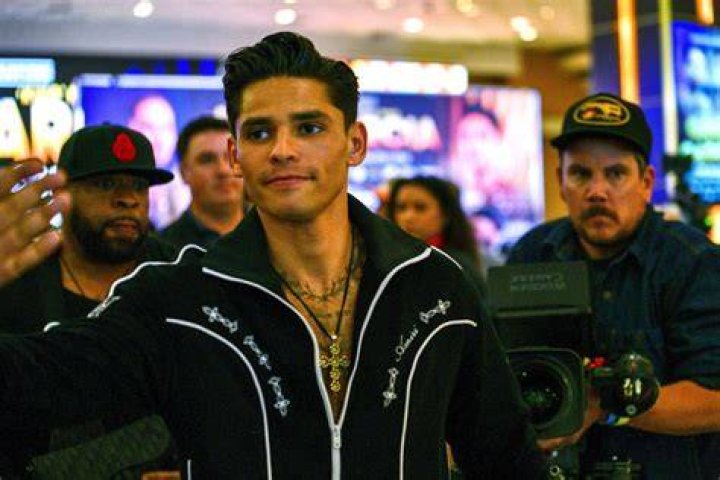 “Brother You Could Send in the Spies”: Ryan Garcia Brushes Off Mayweather
Promotions CEO’s Spying Allegations Ahead of Gervonta Davis Fight