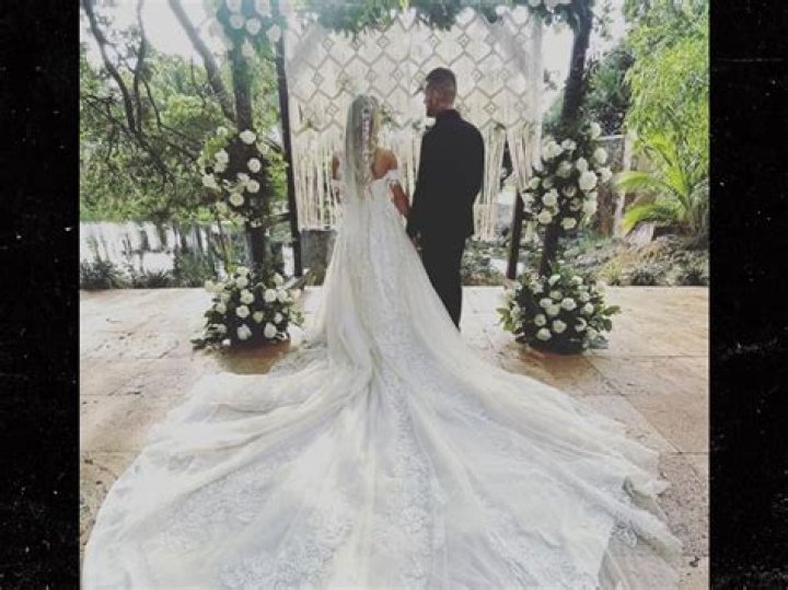 Carmella on her wedding day Cropped
