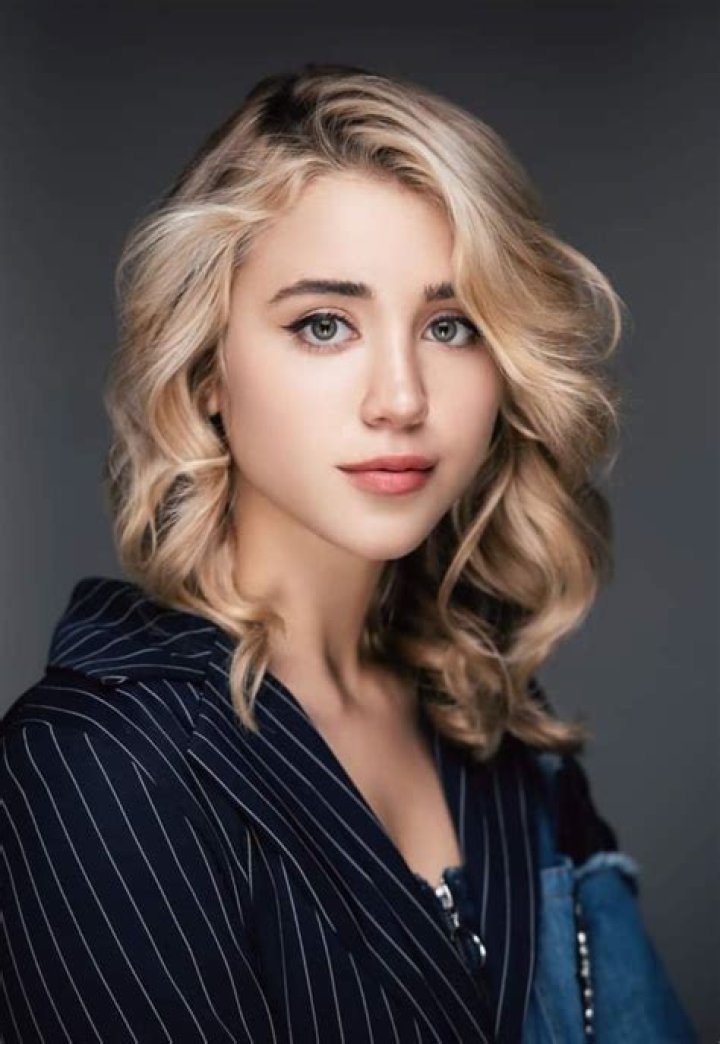 Caylee Cowan MLTSHP
