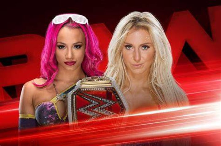 Charlotte Flair vs Sasha Banks hell in a cell