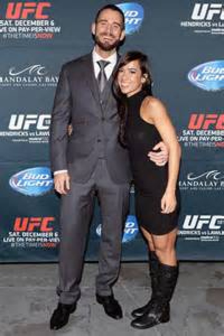 CM Punk Age, Height, Wife, Finisher & More Featured Image