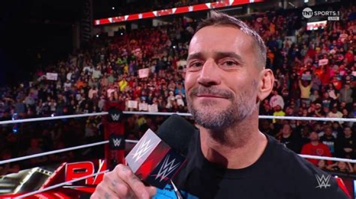 CM Punk Suffers First Singles Defeat Since January 2014