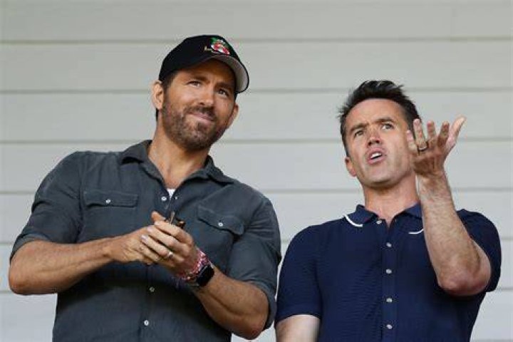 “Coming for You” – Ryan Reynolds and Rob McElhenney Owned Wrexham Challenged by
Popular English Host