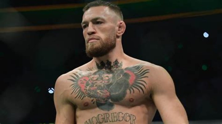 Conor McGregor Advised to Use His $200 Million Net Worth After Life-Threatening
Accident: “Get a Real…”