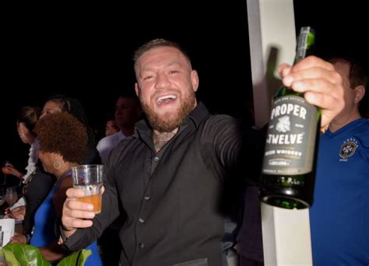 Conor McGregor Says He’ll Buy Ex-Billionaire’s Hotel Near Irish Parliament After
Recent Leadership Change