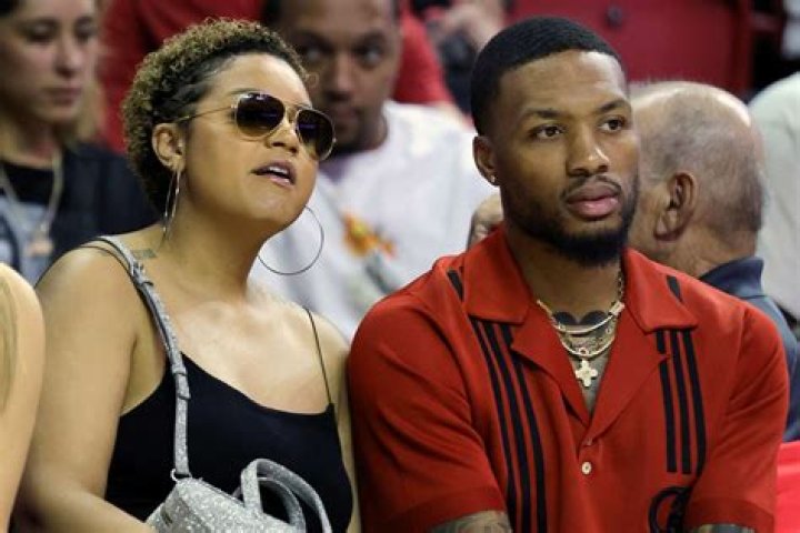 Damian Lillard Files for Divorce Days After Trade to Milwaukee Bucks