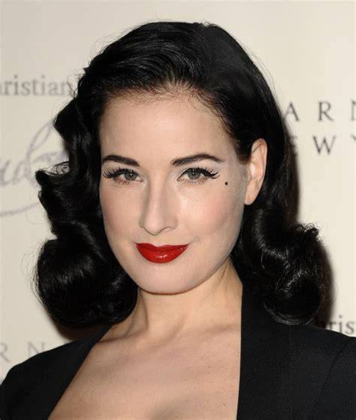 Dita Von Teese as Dyed Black Hair in Face Claims V8