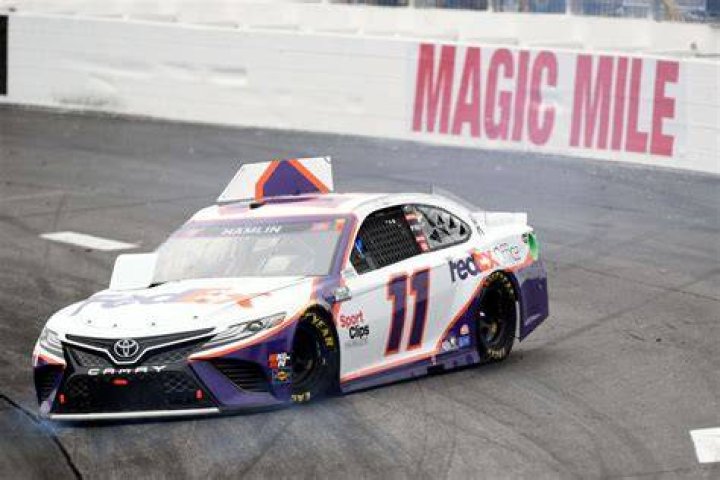 Do NASCAR Drivers Poop & Pee in Their Suits?