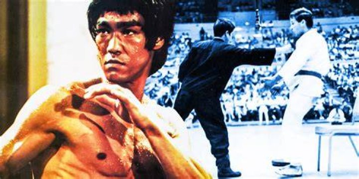 “Does Anyone Think He Can Block One of My Punches?”: Bruce Lee Knocked Down Big
Football Player-Type Volunteers Once