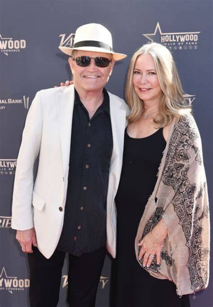 Donna Quinter Who is Micky Dolenz's Wife? Dicy Trends