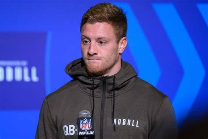 Draft Night’s Spotlight Will Levis Has Reasons to Smile as 21-Year-Old
Girlfriend Sealed a Lip-Smacking Bonanza With 7 Billion Company