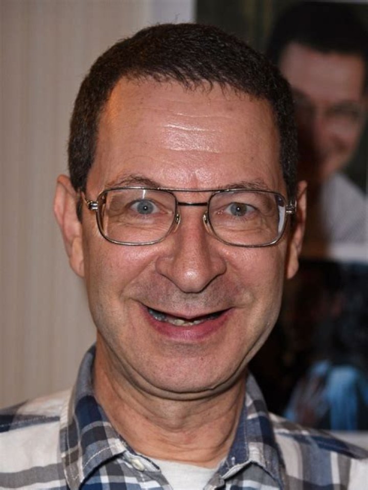 Eddie Deezen Profile