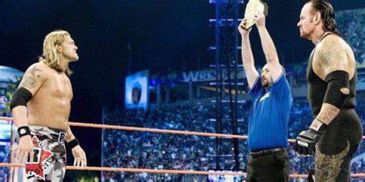 Edge v Undertaker WrestleMania 24 Cropped