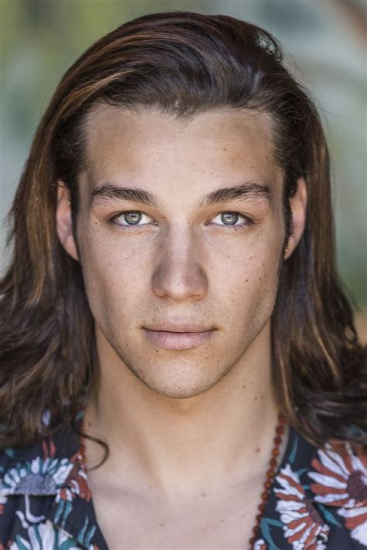 Eduardo (Actor) Wiki, Biography, Age, Girlfriends, Family, Facts