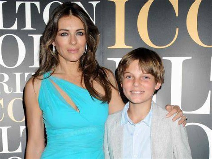 Elizabeth Hurley&rsquo;s teenage son Damian models like mom in beauty