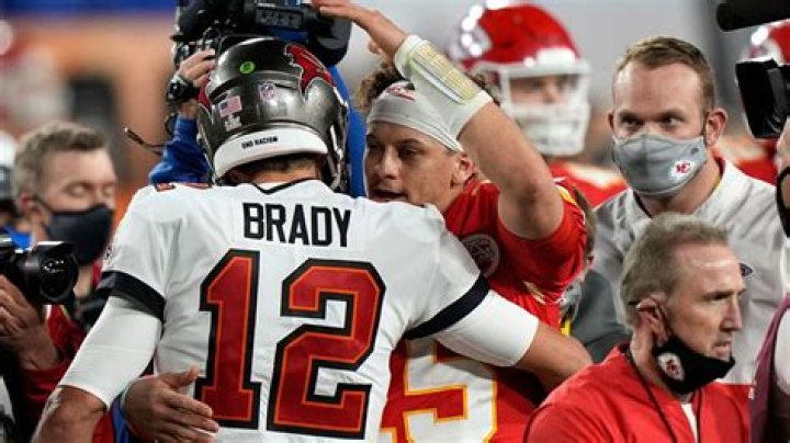 Even as Tom Brady, Patrick Mahomes, Aaron Rodgers Get Showered by Fans in
Kentucky Derby Action, Josh Allen Goes Unrecognised in Doubt