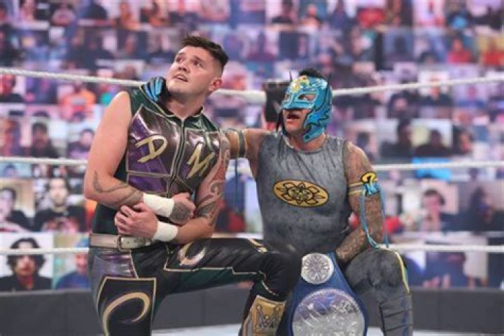 Every Instance of Dominik Mysterio Breaking Character After Joining ‘Mami’ Rhea
Ripley and The Judgment Day