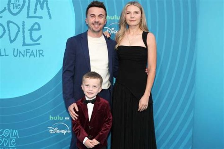 Exploring Frankie Muniz's Journey To Fatherhood: The 17 Kids Phenomenon