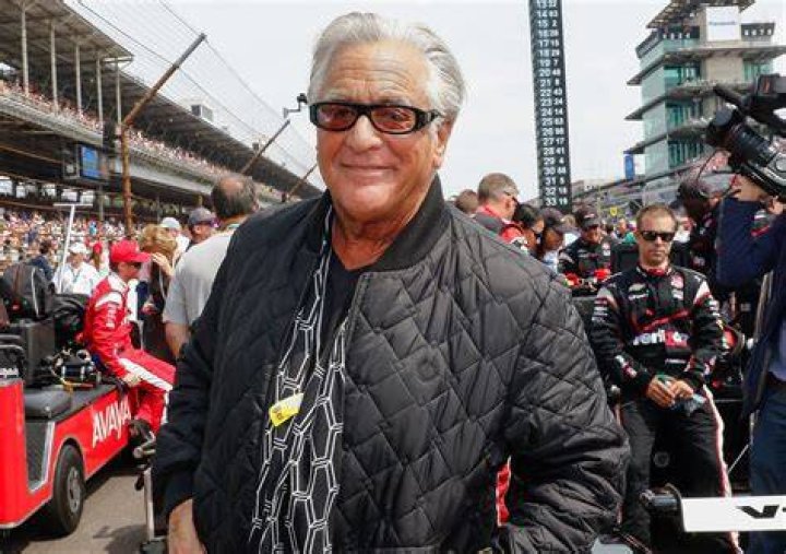 Exploring The Life And Career Of Barry Weiss: The Antiques Expert