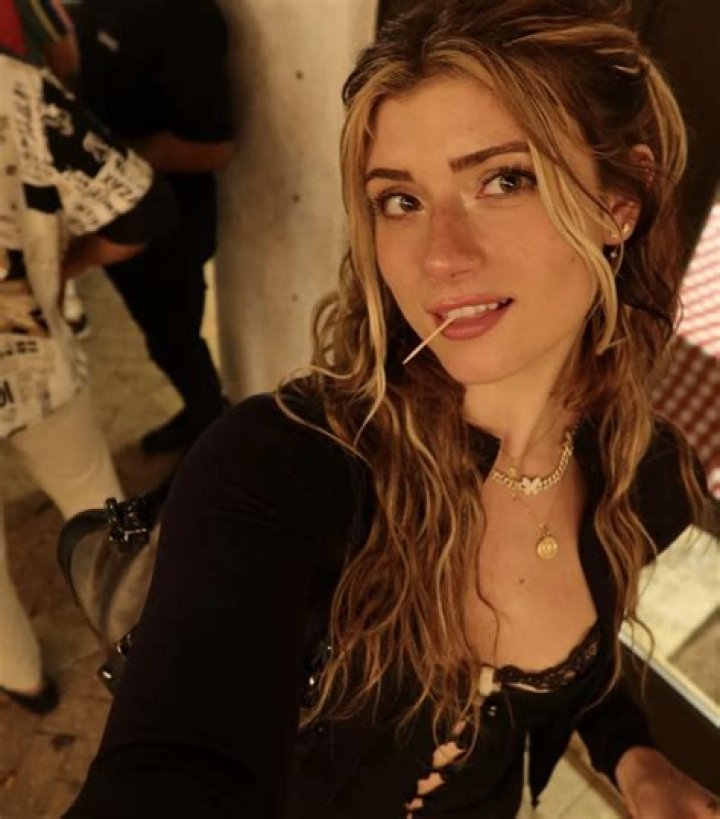Faith Ordway r/celebnipvisibility