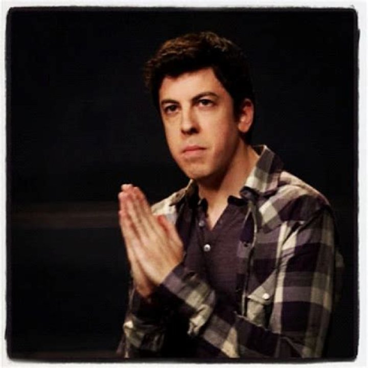 Fan Casting Adam Brody as Tommy in Pitch Perfect (2002-2007) on myCast