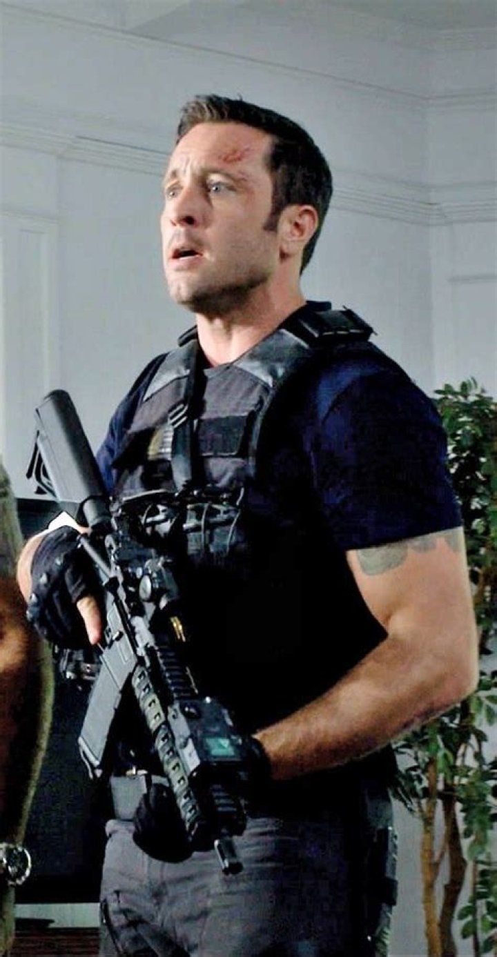 Fan Casting Alex O'Loughlin as Steve McGarrett in Hawaii Five 0 on myCast