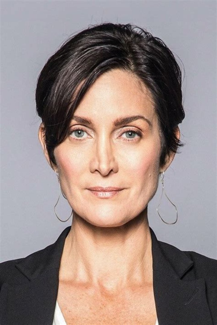 Fan Casting Aria T'Loak as Carrie-Anne Moss in Actor face claims by characters they've played or will play on myCast